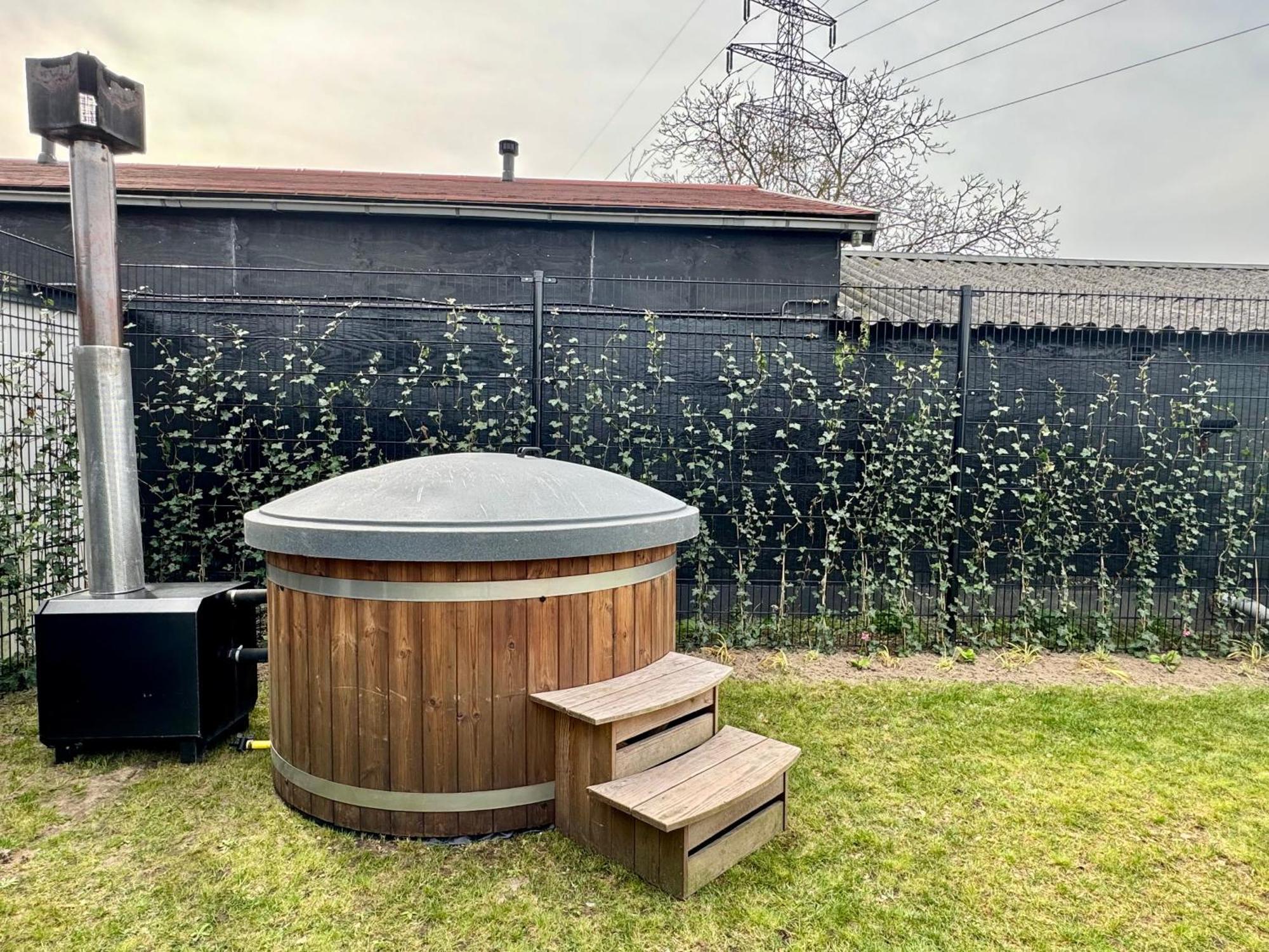 Edelhert, Moderne En Comfortabele Vakantiewoning Met Hottub! Ermelo Esterno foto